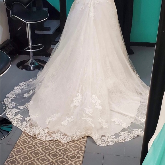 New with tags never worn. Bought for my wedding I’m unable to wear it. - Picture 3 of 8